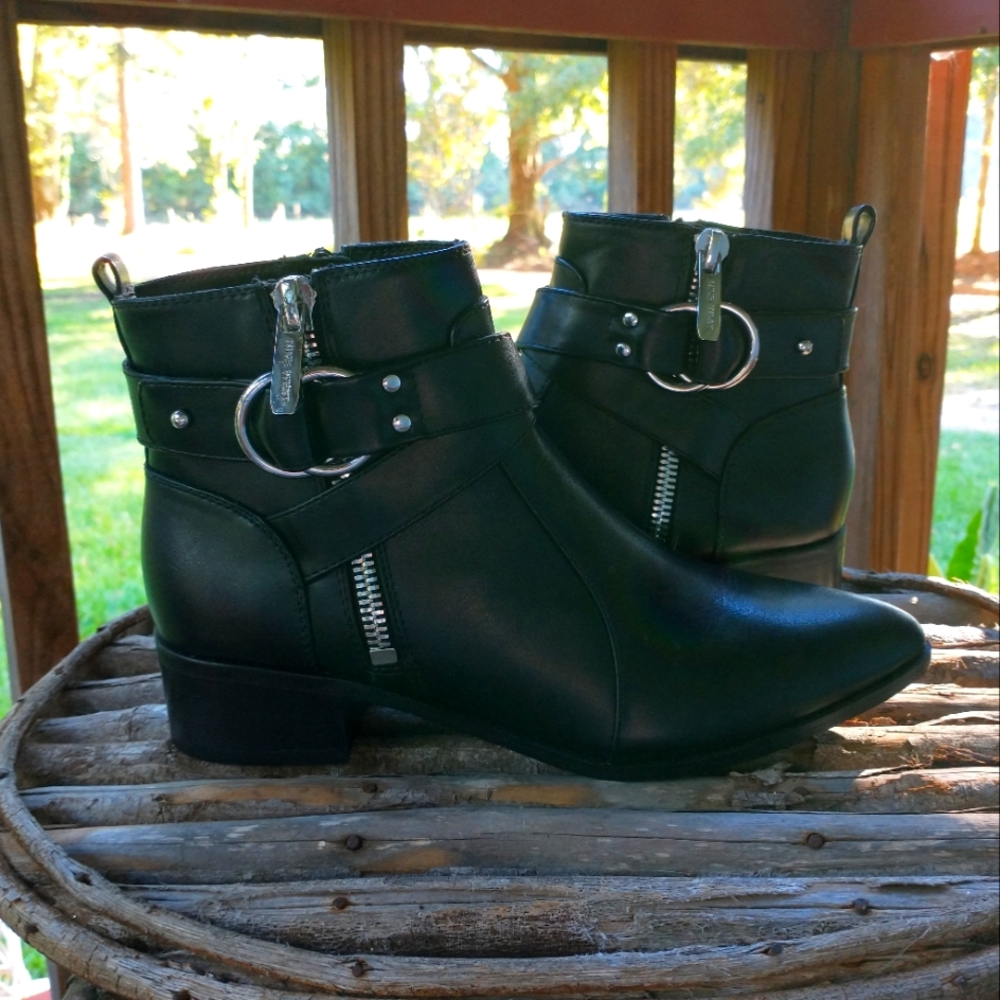 Nine West Black Motorcycle Bootie Women's 9 NWOT